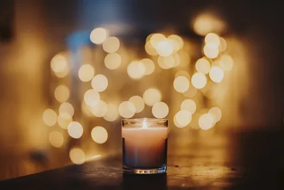 Лайфхак: как убрать у свечи восковые бортики на стекле