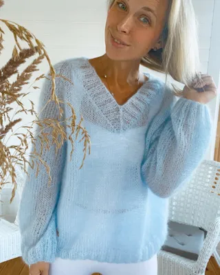 Женский свитер молочного цвета из мохера - купить за 23 800 руб. в интернет  магазине Free Age
