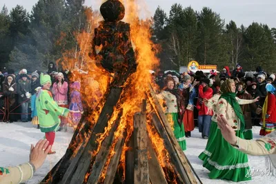 Как провожали Зиму и сжигали чучело Масленицы в Беловежской пуще (фото,  видео)