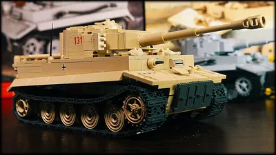 Экипаж одного из немецких тяжелых танков Pz.Kpfw. VI Ausf. B «Королевский  тигр» в Будапеште — военное фото