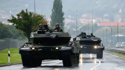 Танковая армада из 321 тяжелого танка прибывает на Украину | Курьер.Среда |  Дзен
