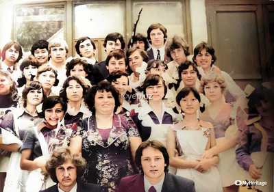 Последний звонок в СССР (в Ташкенте 40 лет назад) с критикой, именами и фото