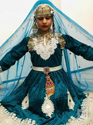 Афганские татары представили свой национальный костюм на выставке  отечественной продукции