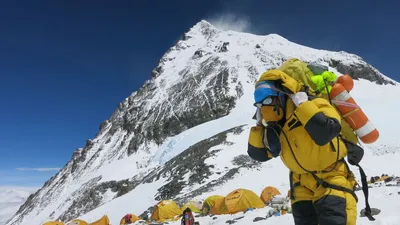 Эверест — кладбище, усеянное трупами?