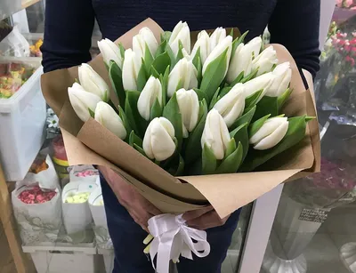 Букет 25 тюльпанов купить и заказать с доставкой в Челябинске: продажа и  стоимость тюльпанов, фото