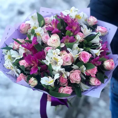 Тюльпаны и гиацинты на 8 марта за 2030 ₽ с доставкой по Москве