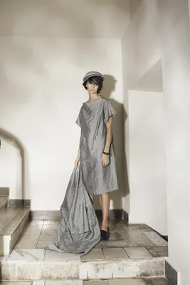 Платье макси из жатой ткани / Платье длинное с раклешенными рукавами /  Платье женское длинное в магазине «LEAF clothes» на Ламбада-маркете