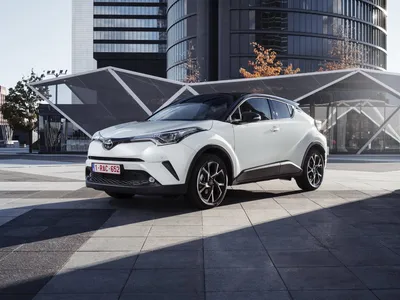 Toyota C-HR: технические характеристики, поколения, фото | Комплектации и  цены Тойота C-HR