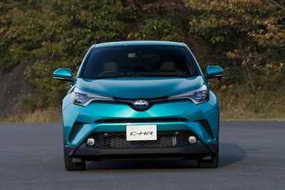 Фото Toyota C-HR Hybrid - фотографии Тойота C-HR