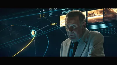 Скачать обои Том Уилкинсон Титан из фильма 2018 | Обои.com