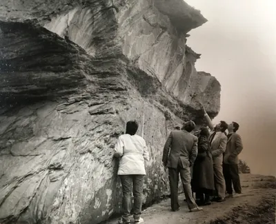 У Писаных скал - История России в фотографиях