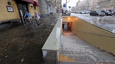 Потоп в Москве (фото и видео)