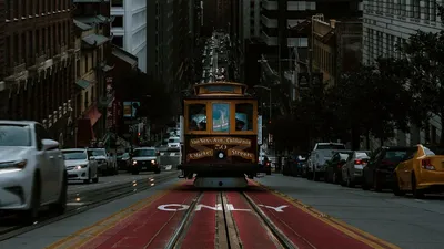 Обои трамвай, транспорт, улица, город, движение картинки на рабочий стол,  фото скачать бесплатно