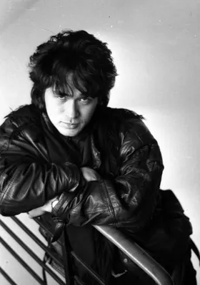 Viktor Tsoi HD Wallpapers | 7wallpapers.net | Легенды музыки, Музыканты,  Музыкальные исполнители