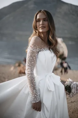Лучшие цветные свадебные платья звезд: тренды с фото | Vogue UA