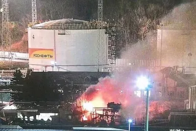 Пожар на нефтебазе в Туапсе начался из-за атаки беспилотников — СМИ - 28  февраля 2023 - 93.ru
