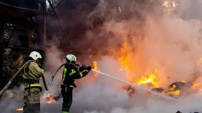 Ночной пожар в Туапсе: в районе нефтебазы был замечен беспилотник - РИА  Новости Крым, 28.02.2023