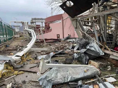 Появились фото разрушений на нефтебазе в Туапсе, которую атаковали  беспилотники - новости Украины, Мир - LIGA.net