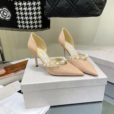 Замшевые босоножки Jimmy Choo для женщин - купить за 247500 тг. в  официальном интернет-магазине Viled, арт. PATTIE 130 SUE.BLACK_40