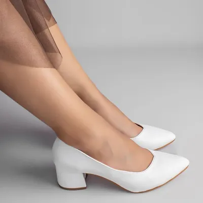 Туфли на низком каблуке: как носить kitten heels | JRL.ua