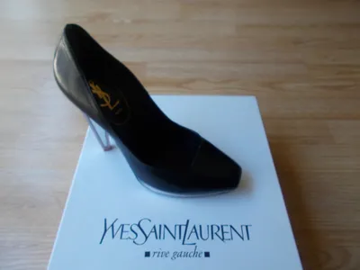 Шикарные замшевые туфли на каблуке, yves saint laurent, p. 41: цена 550 грн  - купить Туфли женские на ИЗИ | Украина