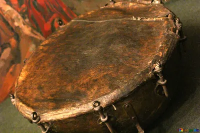 Старовинні музичні інструменти зображення козацький бойовий барабан тулумбас  цимбали картинки музика № 43366 | torange.biz