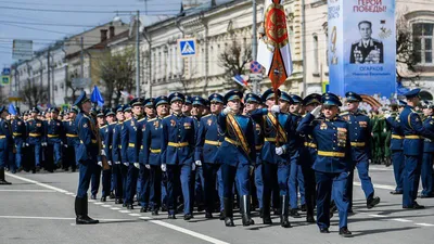 В Твери в День Победы состоялось торжественное прохождение войск гарнизона  - РИА Новости, 09.05.2022
