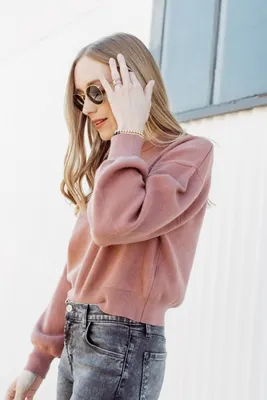 Fashionable black girl in amazing grey velvet sweater, beige wool coat,  luxury jewelry accessories walking in Paris near theatre. 31416317 Stock  Photo at Vecteezy