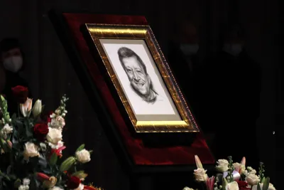 Бориса Грачевского похоронили на Троекуровском кладбище - Российская газета