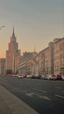 Moscow evening street | Живописные пейзажи, Романтические места, Пейзажи