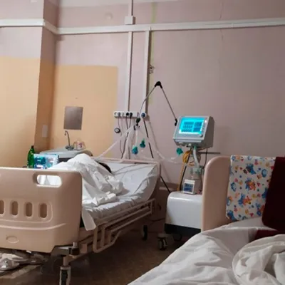 В российской больнице произошел сбой в подаче кислорода пациентам с  COVID-19: Общество: Россия: Lenta.ru