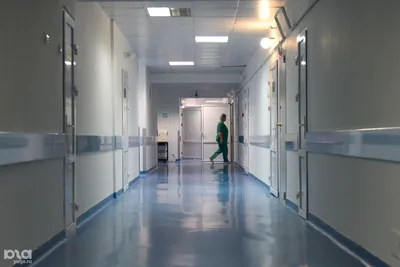 В новороссийской больнице медперсонал игнорировал упавшего на пол пациента