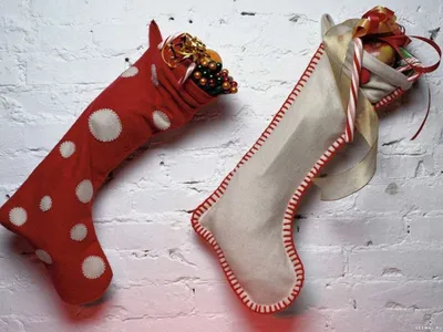 Новогодние носки с подарками: новогодние обои, картинки, фото 800x600