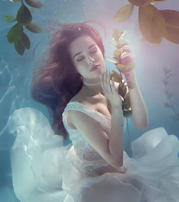 Девушка-богиня воды в воде. платье…» — создано в Шедевруме