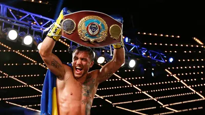 Василий Ломаченко завоевал титул WBO в полулегком весе | Новости бокса | Скай Спорт