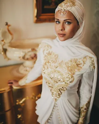 Мусульманские вечерние платья - 56 фото