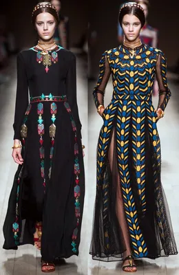 Женское черное платье VALENTINO купить в интернет-магазине ЦУМ, арт.  XB3VDCY070N