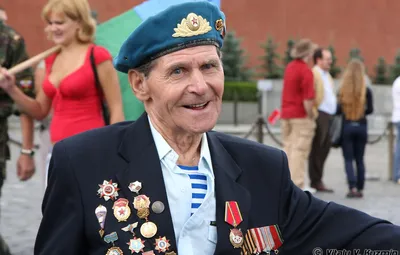 Обои герой, день победы, ветеран, 9 мая, красная площадь, Великой  Отечественной Войны картинки на рабочий стол, раздел праздники - скачать