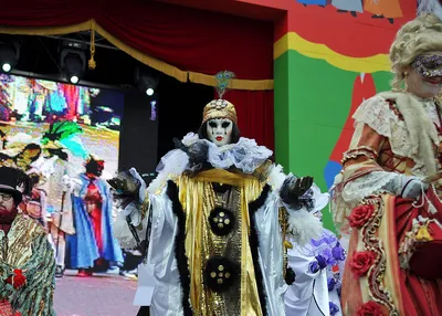 Pin by Ramón Rovira on Carnabal de Venecia | Venetian masquerade masks,  Masks masquerade, Carnival masks