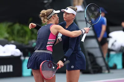 Вера Звонарева и Лаура Зигемунд пробились в финал итогового турнира WTA в  Канкуне в парном разряде - новости ФТР