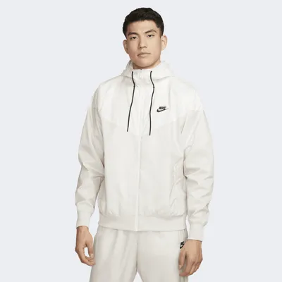 Мужская легкая Ветровка NIKE HALFZIP JACKET Nike MP002XM0VMP3 по акции.