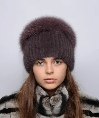 Женская зимняя вязаная шапка из натурального меха норки Шарик с украшением  по выгодной цене от компании Меховой Стиль