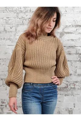 Купить Короткий свитер карамельного цвета крупной вязки