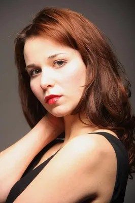 Виктория Шашкова - фильмы с актером, биография, сколько лет -