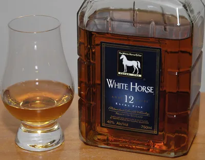 White Horse Blended Scotch Whiskey 1.75L : Alcohol fast delivery by App or  Online