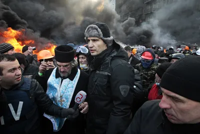 Напряженность в Украине распространилась на третий крупный город