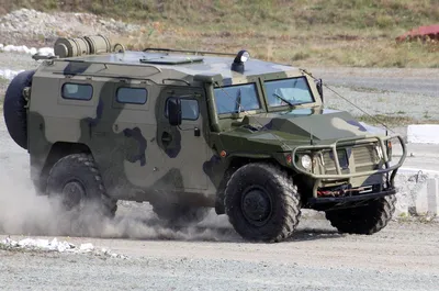 Легковой автомобиль внедорожник🚘ГАЗ…» — создано в Шедевруме