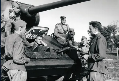 Небольшая подборка фотографий военных лет: 1945. ФОТО