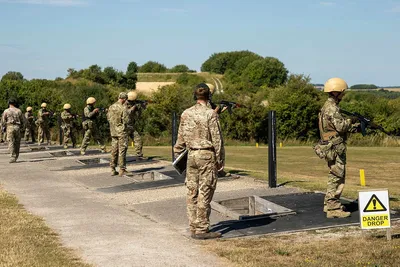 Городские бои, тактика и оборона: фото учений украинских военных в Британии  - новости Украины, Политика - LIGA.net