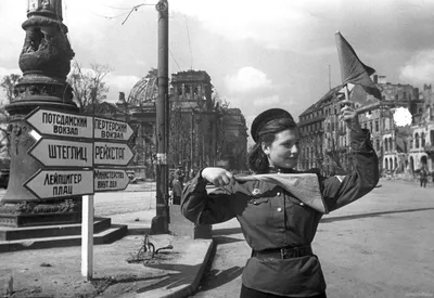 Фото российских и европейских городов во времена Второй мировой войны и  сейчас